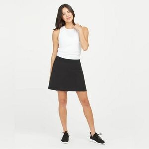 NWOT The Get Moving Skort Black 17"